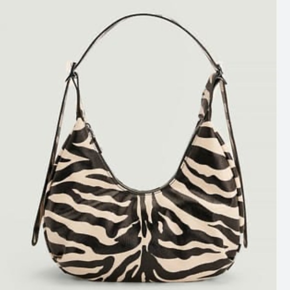 NA-KD NAKD Mini Rounded Bag - Picture 2 of 11